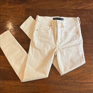 Veronica Beard Off-White Denim Pants